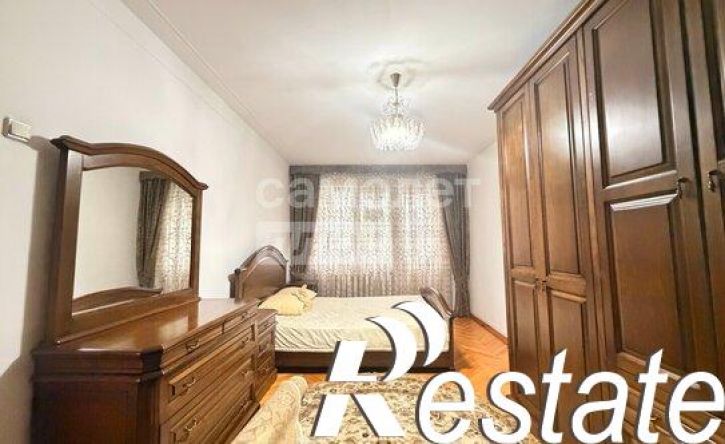 3-комн квартира улица Хмельницкого, 39А,  д. 39А