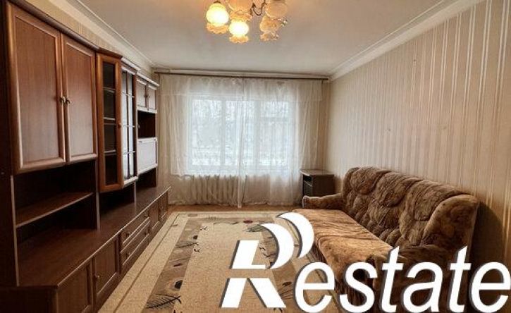 3-комн квартира улица Карашаева, 7,  д. 7