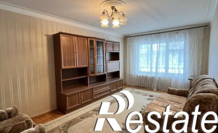 3-комн квартира улица Карашаева, 7,  д. 7