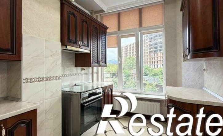 3-комн квартира улица Кирова - улица Тлостанова, 28,  д. 28