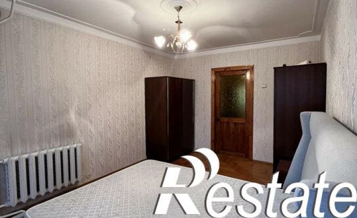 3-комн квартира улица Карашаева, 7,  д. 7