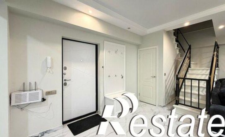 6-комн квартира улица Шарданова, 48 к2,  д. 48 к2