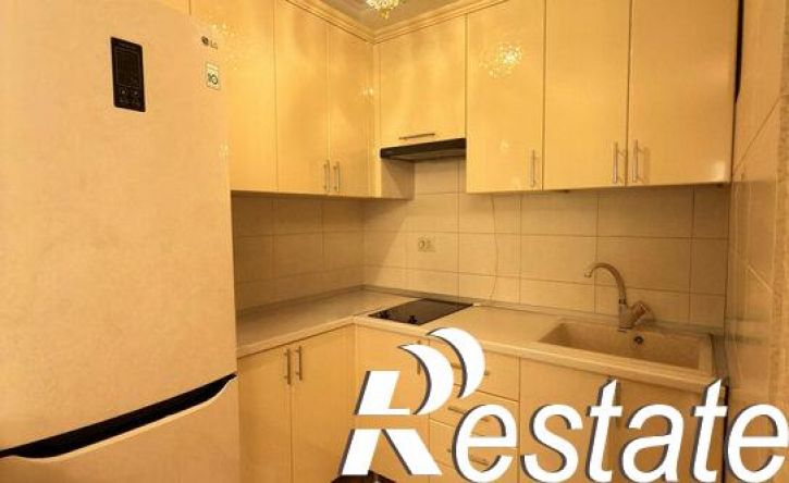 2-комн квартира улица Беровых, 70,  д. 70