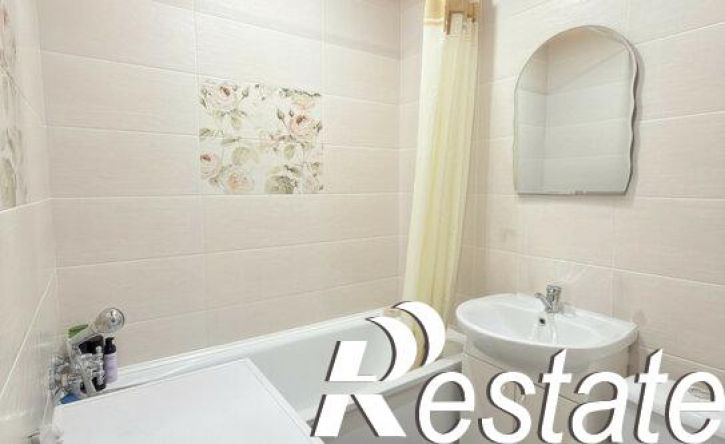 2-комн квартира улица Беровых, 70,  д. 70