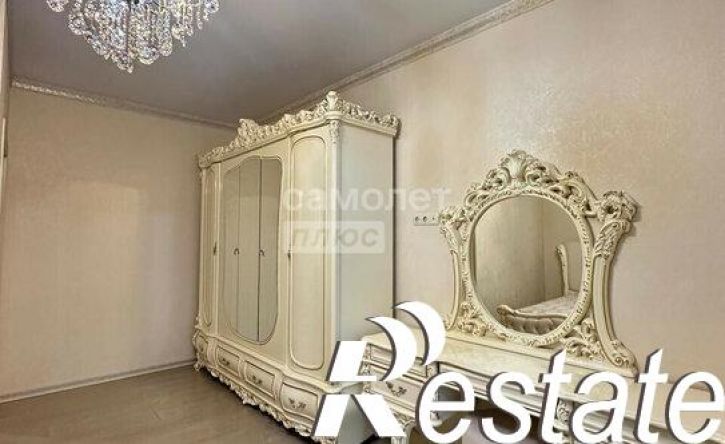 4-комн квартира улица Ватутина, 29Б,  д. 29Б