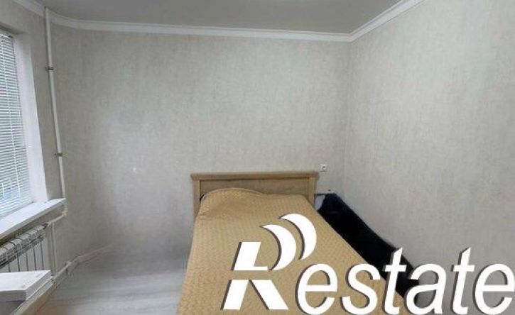 4-комн квартира улица Калмыкова, 247,  д. 247