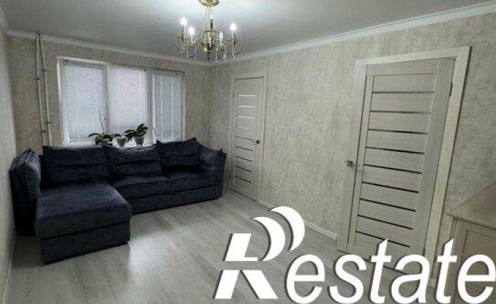 4-комн квартира улица Калмыкова, 247,  д. 247