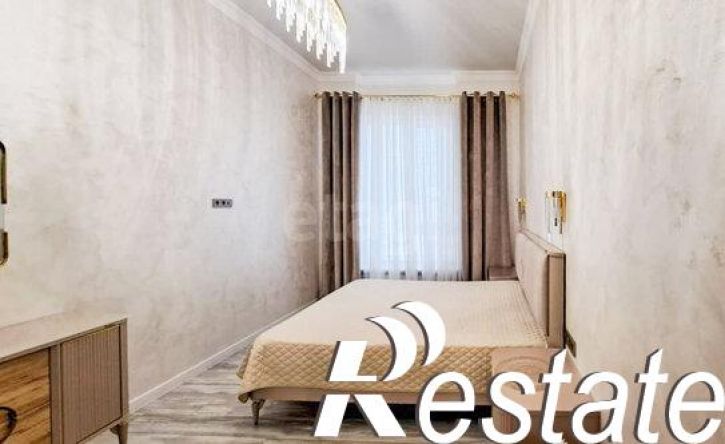 3-комн квартира улица Кирова - улица Тлостанова, 32,  д. 32