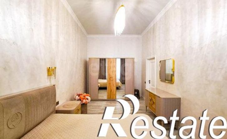 3-комн квартира улица Кирова - улица Тлостанова, 32,  д. 32