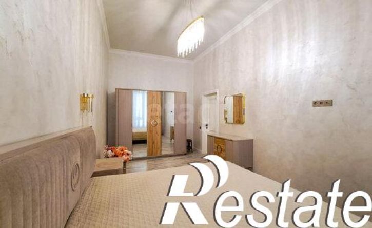 3-комн квартира улица Кирова - улица Тлостанова, 32,  д. 32
