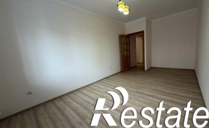 3-комн квартира улица Идарова, 54Б,  д. 54Б
