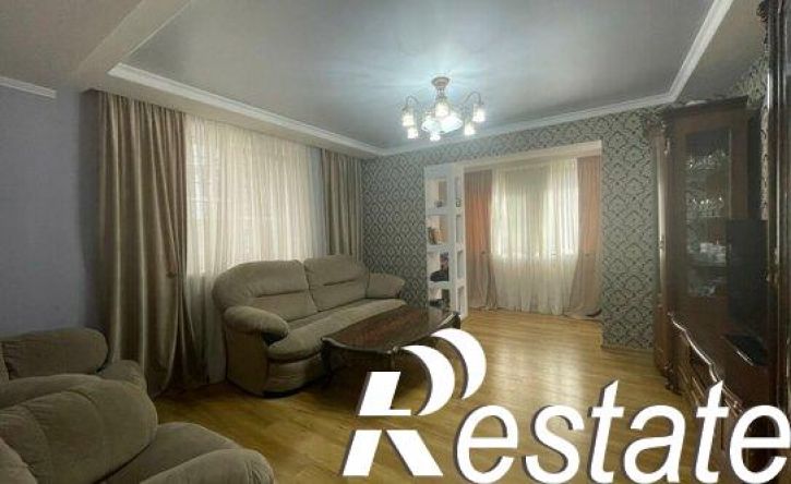 3-комн квартира улица Хмельницкого, 33,  д. 33