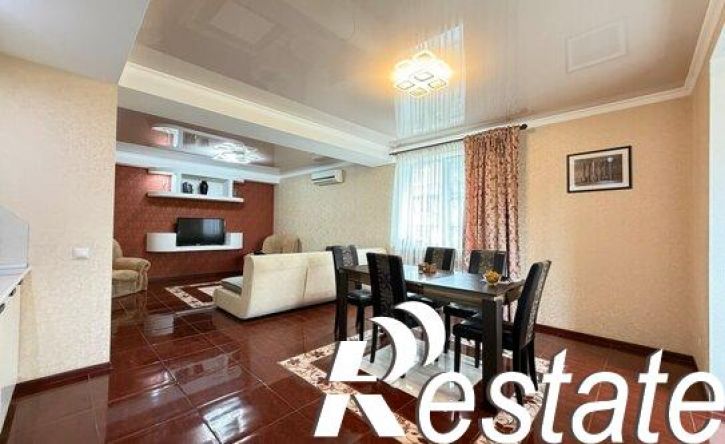 3-комн квартира улица Хмельницкого, 39,  д. 39