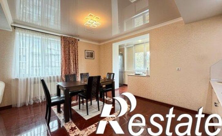 3-комн квартира улица Хмельницкого, 39,  д. 39
