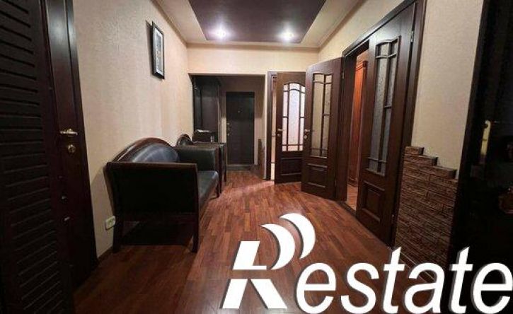 4-комн квартира улица Тарчокова, 58,  д. 58