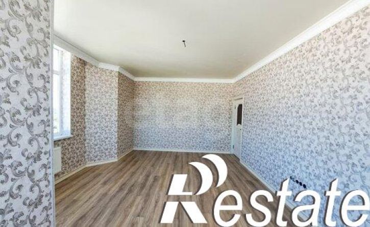 4-комн квартира улица Тарчокова, 27,  д. 27