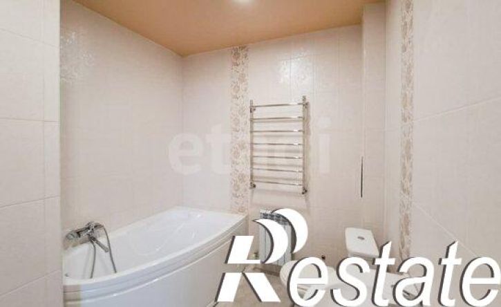 4-комн квартира улица Тарчокова, 27,  д. 27