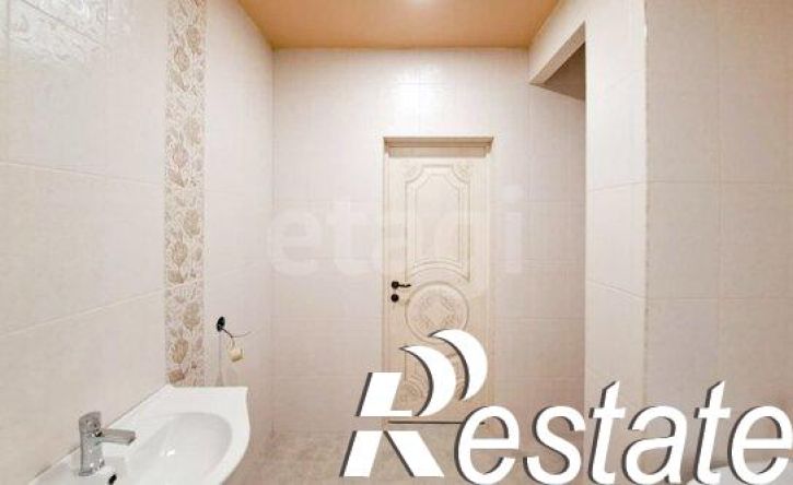 4-комн квартира улица Тарчокова, 27,  д. 27
